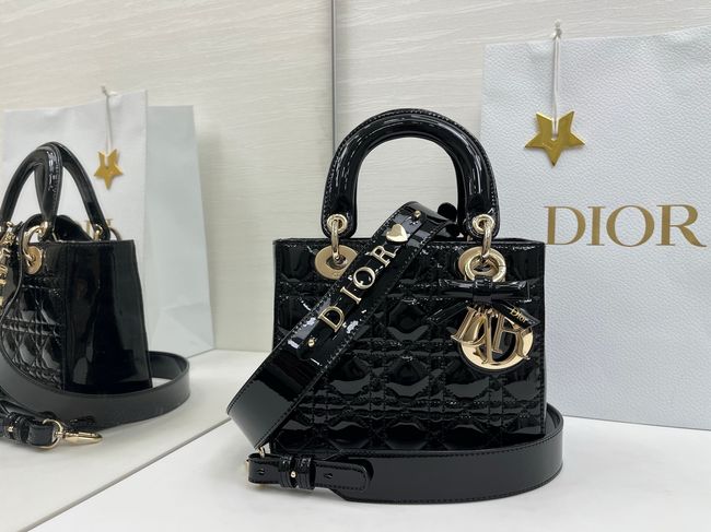 Small Lady Dior Bag with Strap Cannage patent leather M0531OU black