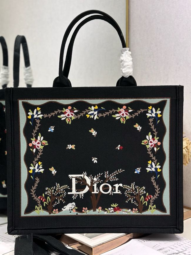Large Dior Book Tote Cannage Embroidery M1349OEQ-4