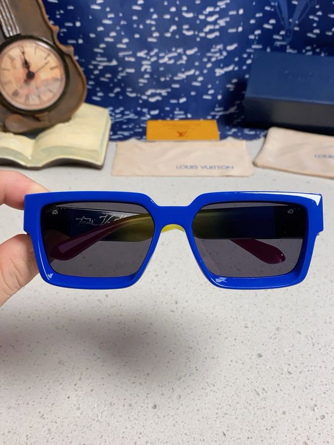 Louis Vuitton Sunglasses 821464-2