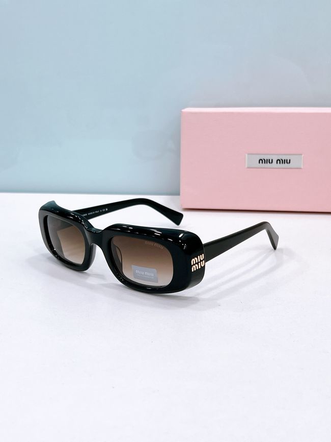 MiuMiu Sunglasses 821491-3