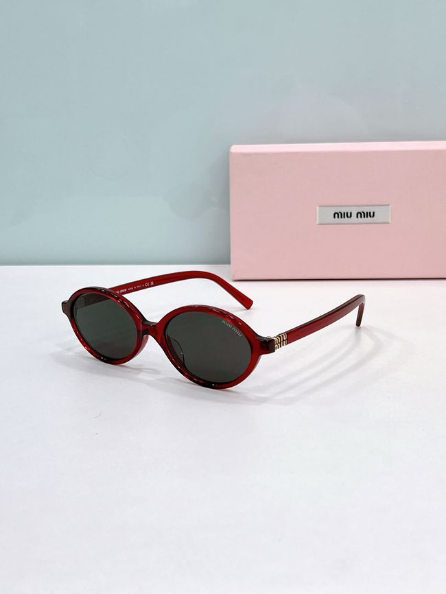 MiuMiu Sunglasses 821491-4