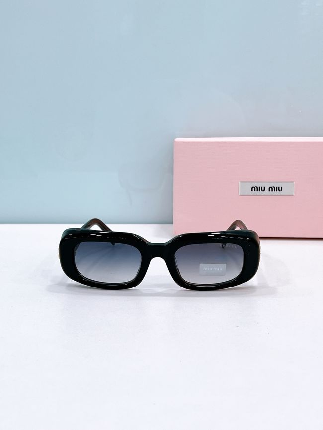MiuMiu Sunglasses 821491-7