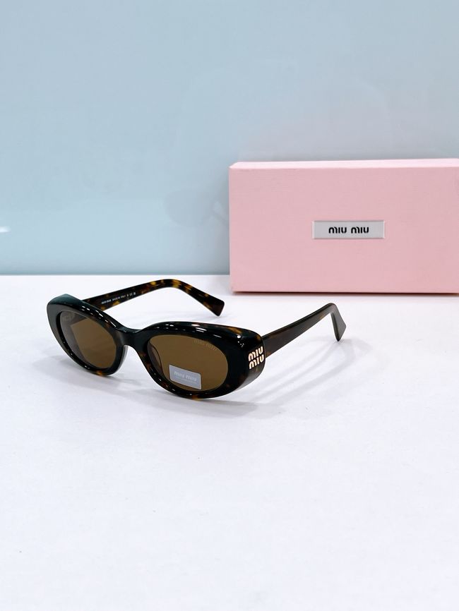 MiuMiu Sunglasses 821492-1