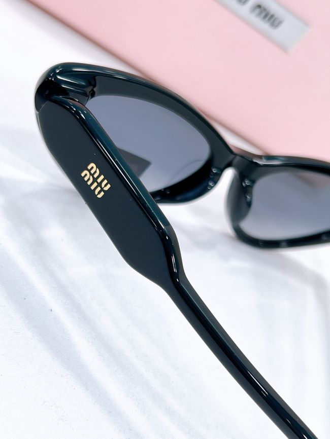 MiuMiu Sunglasses 821493-2 MiuMiu Sunglasses 821493-2