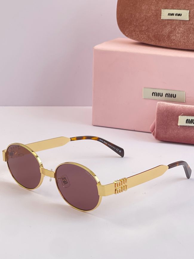 MiuMiu Sunglasses 821495-5