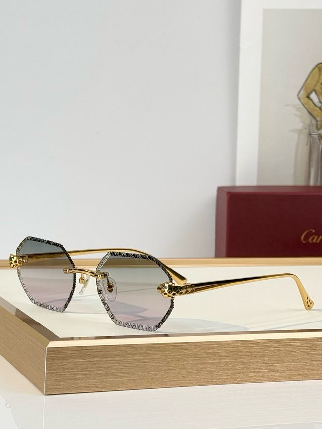 Gucci Sunglasses 821546-1