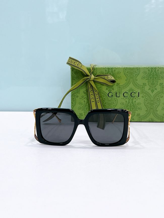 Gucci Sunglasses 821552-6