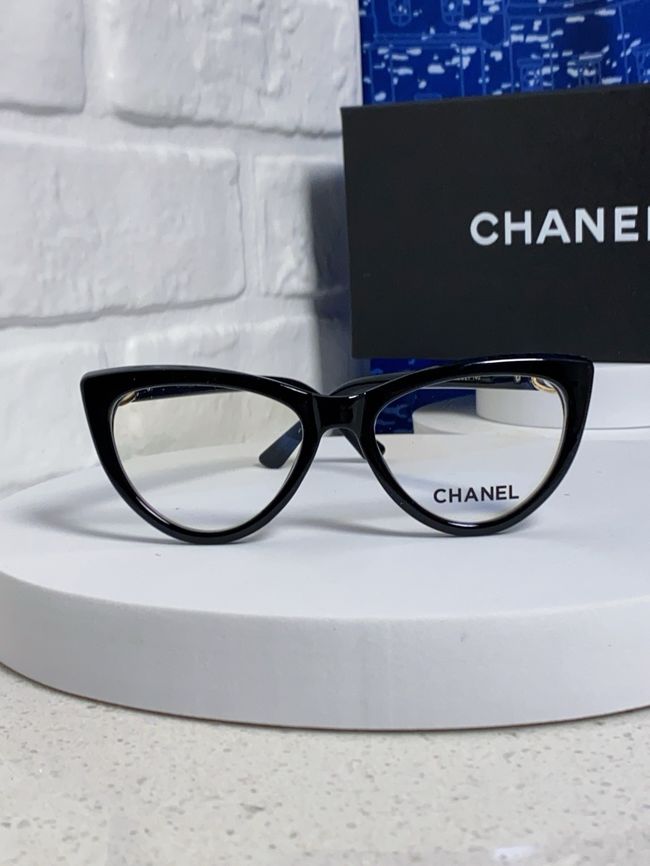 Chanel Sunglasses 821628-1