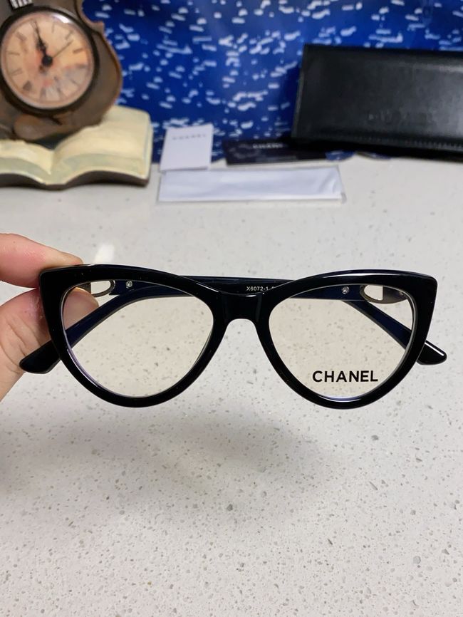 Chanel Sunglasses 821628-2