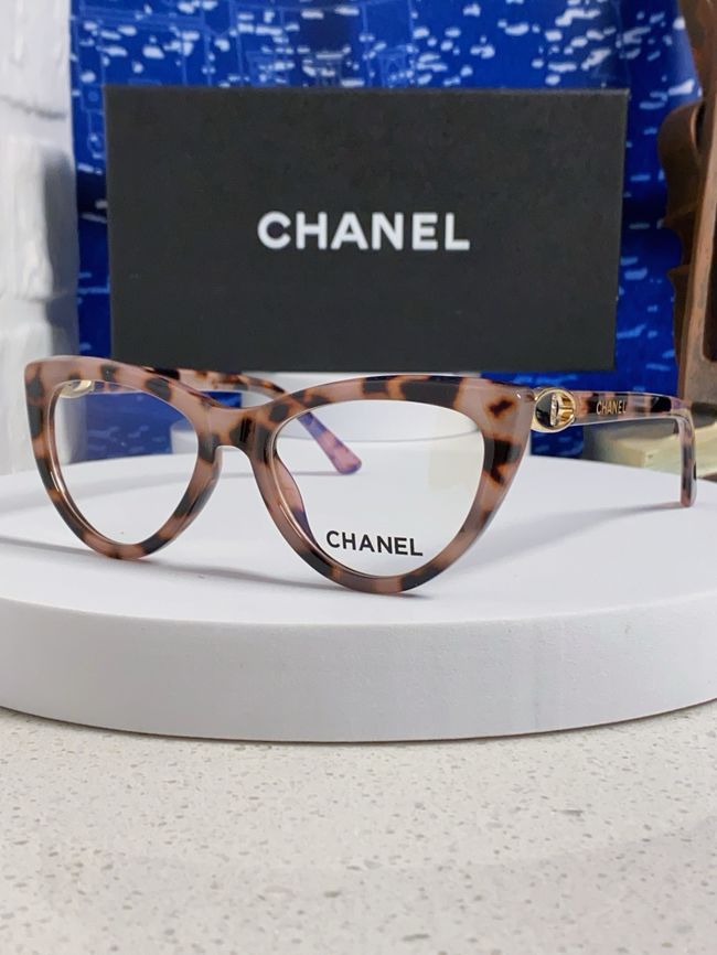 Chanel Sunglasses 821628-3