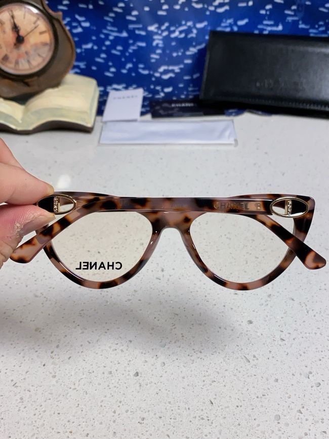 Chanel Sunglasses 821628-3