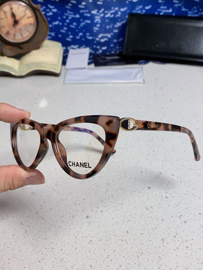 Chanel Sunglasses 821628-3