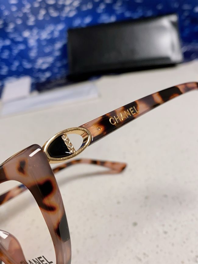 Chanel Sunglasses 821628-3