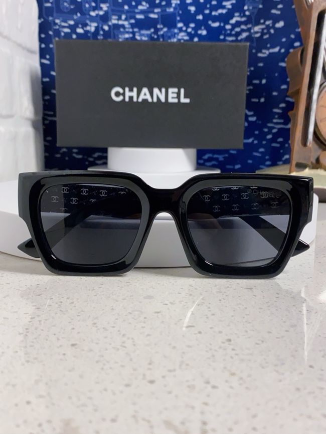 Chanel Sunglasses 821629-1