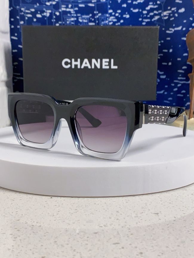 Chanel Sunglasses 821629-4