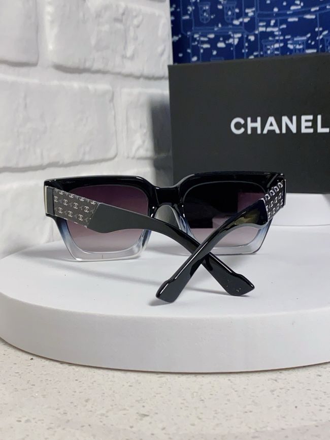 Chanel Sunglasses 821629-4