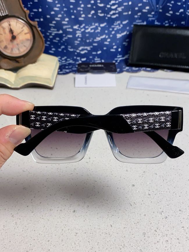 Chanel Sunglasses 821629-4