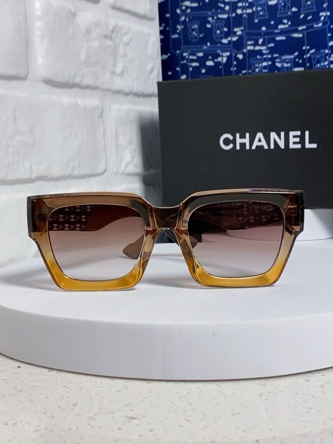 Chanel Sunglasses 821629-5
