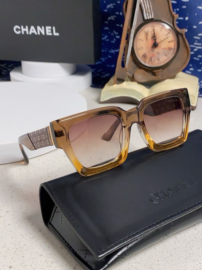 Chanel Sunglasses 821629-5