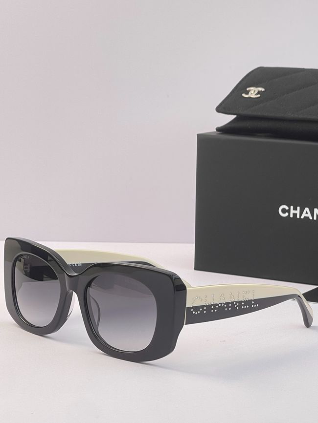 Chanel Sunglasses 821631-2
