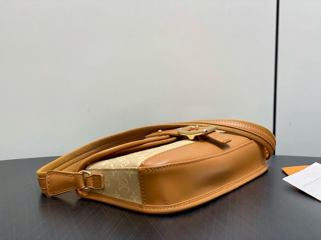 Louis Vuitton Shoulder Bag M92690 brown