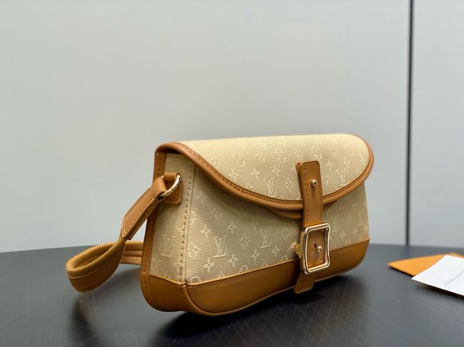 Louis Vuitton Shoulder Bag M92690 brown