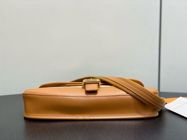 Louis Vuitton Shoulder Bag M92690 brown
