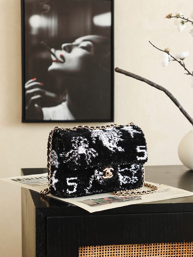 CHANEL SMALL FLAP BAG AS4561-2