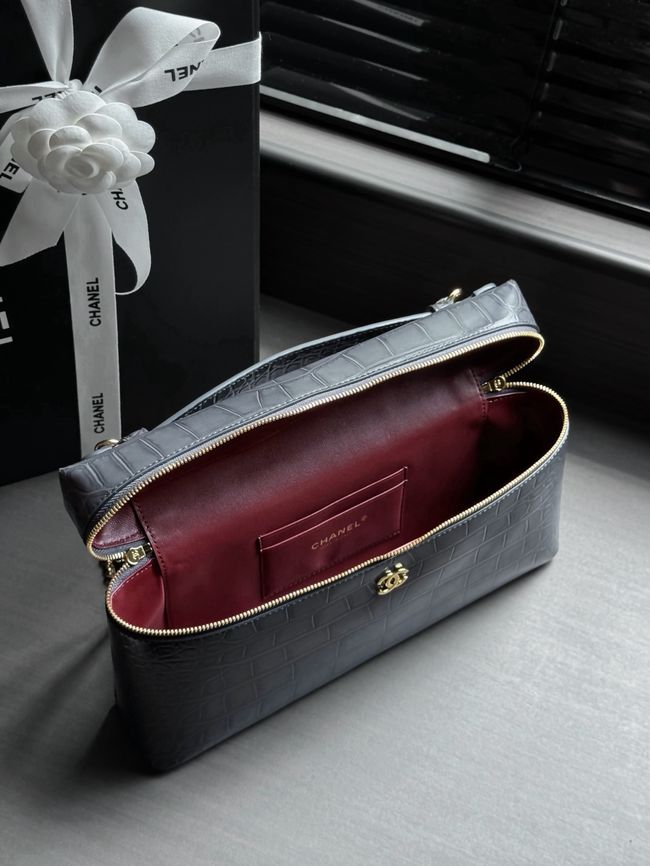 Chanel Vanity with Chain Crocodile Embossed AP5195 gray Chanel Vanity with Chain Crocodile Embossed AP5195 gray