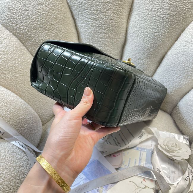 Chanel Crocodile Embossed Maxi Flap bag AS6231 green&gold-Tone Metal