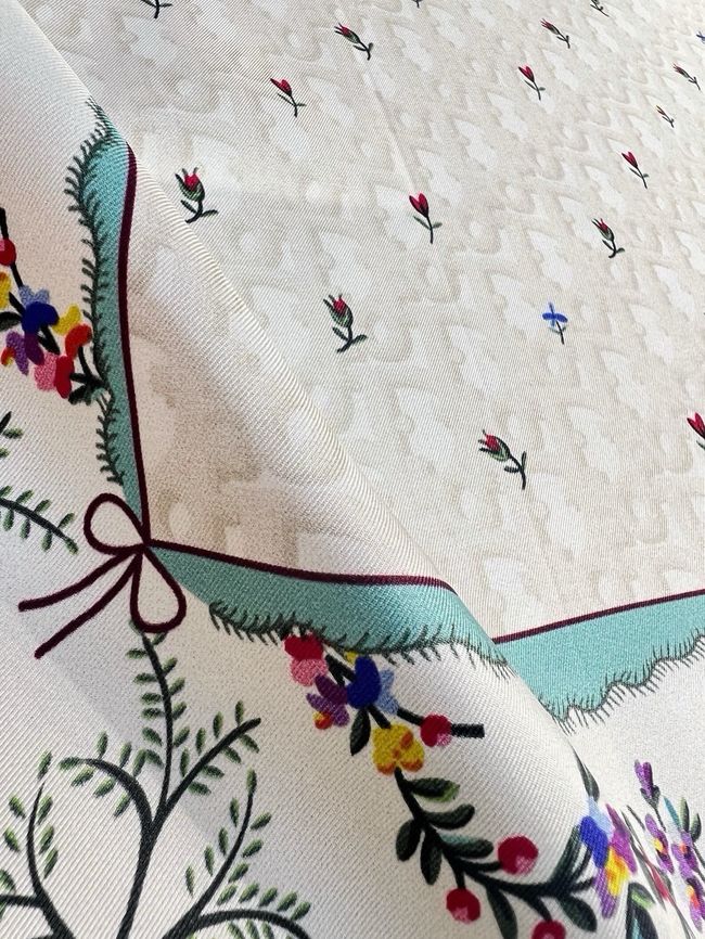 Dior 90 Square Scarf Silk Twill KY200-1 Dior 90 Square Scarf Silk Twill KY200-1