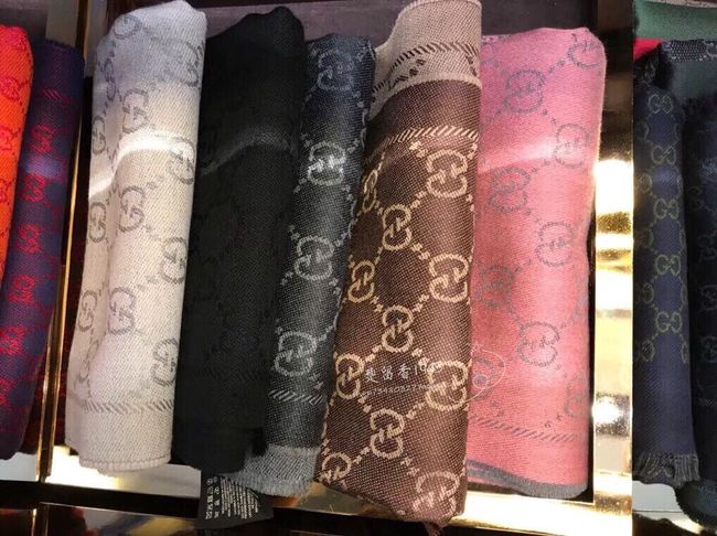 Gucci cashmere scarf 06390-4 Gucci cashmere scarf 06390-4