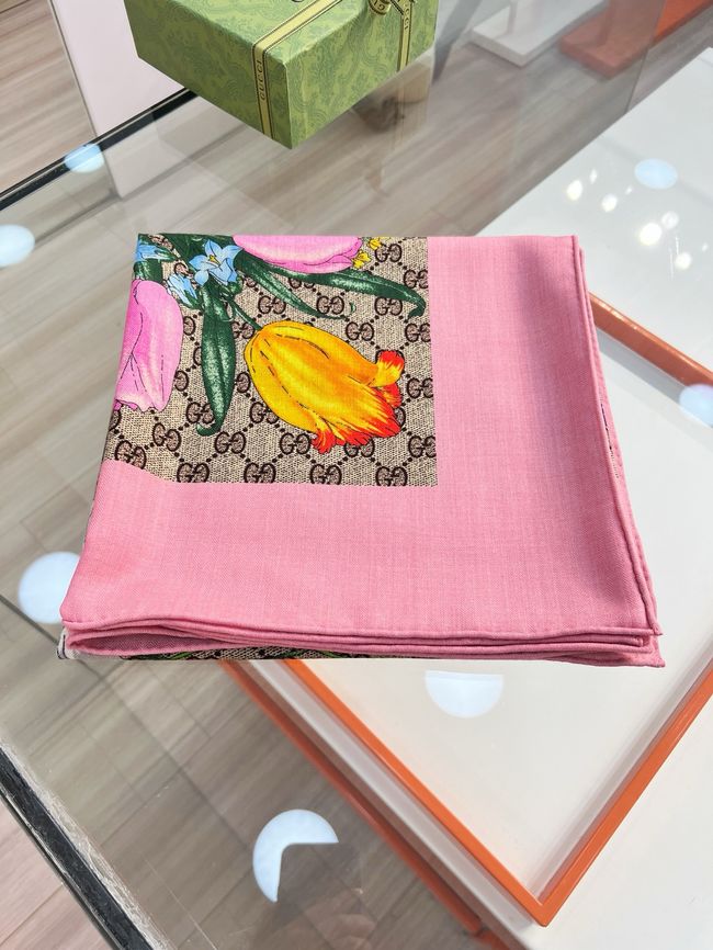 Gucci cashmere Shawl 06392-1