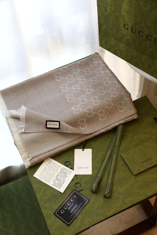 Gucci cashmere scarf 06393-2 Gucci cashmere scarf 06393-2