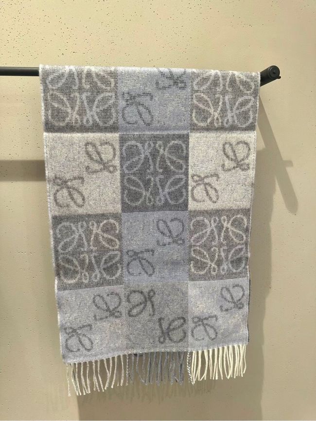 Loewe cashmere scarf 0018-1 Loewe cashmere scarf 0018-1