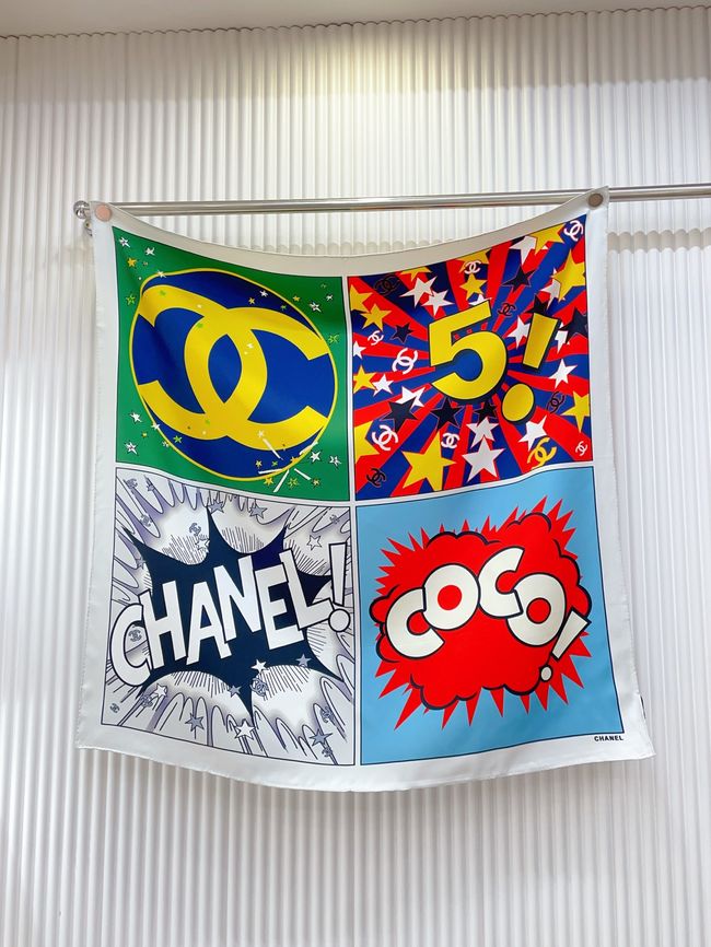 Chanel silk scarf B25982-1