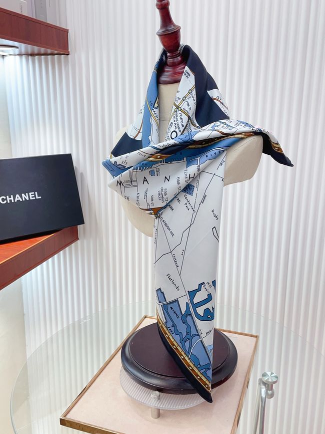 Chanel silk scarf B25984-2