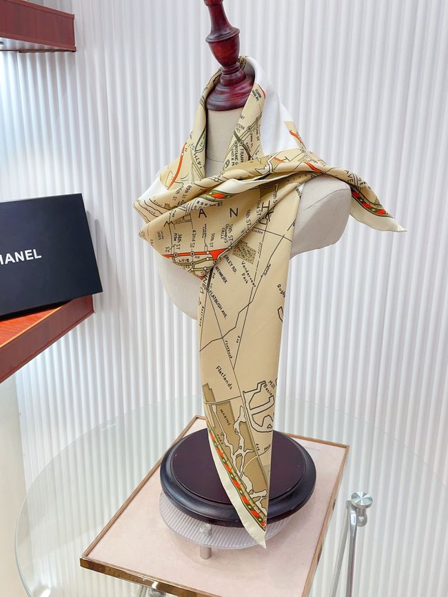 Chanel silk scarf B25984-3
