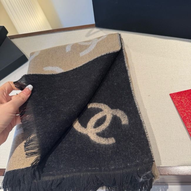 Chanel cashmere scarf B25986-1