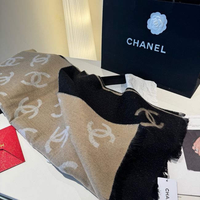Chanel cashmere scarf B25986-1