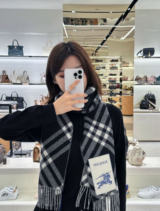 Burberry cashmere scarf BU0028-2