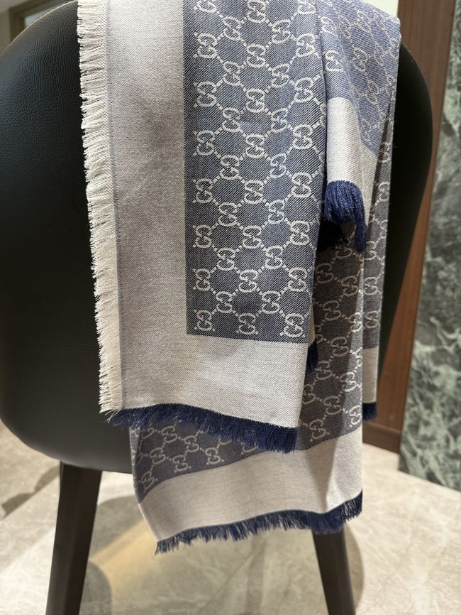 Gucci Printed GG wool silk shawl 873730-1 Gucci Printed GG wool silk shawl 873730-1