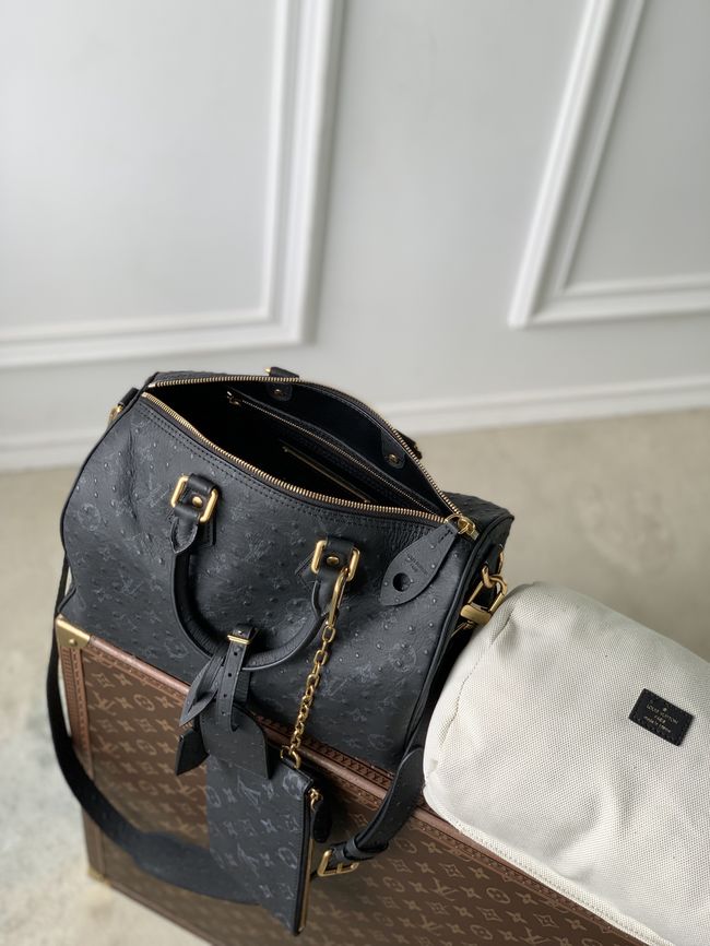 Louis Vuitton Runway Speedy P9 Bandouliere 30 M24425 black