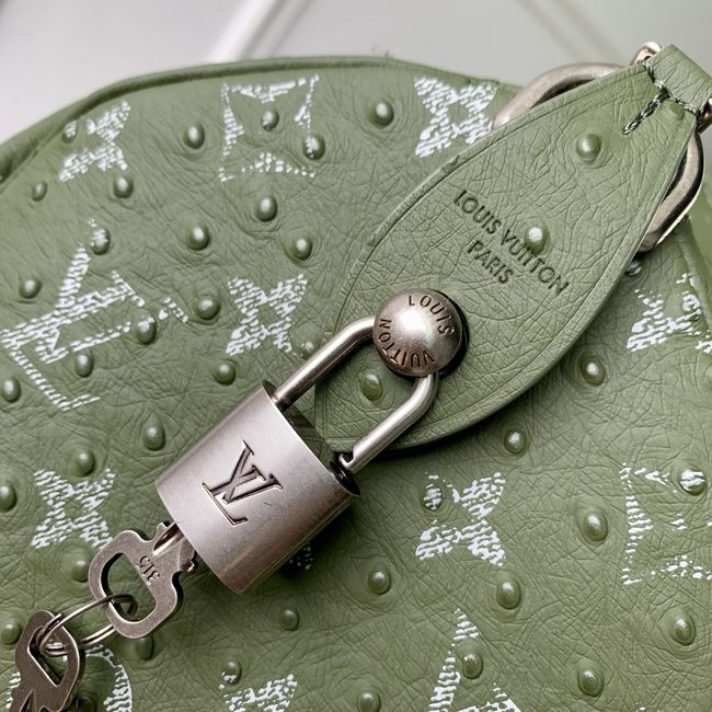 Louis Vuitton Runway Speedy P9 Bandouliere 30 M24425 green