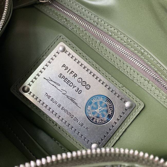 Louis Vuitton Runway Speedy P9 Bandouliere 30 M24425 green