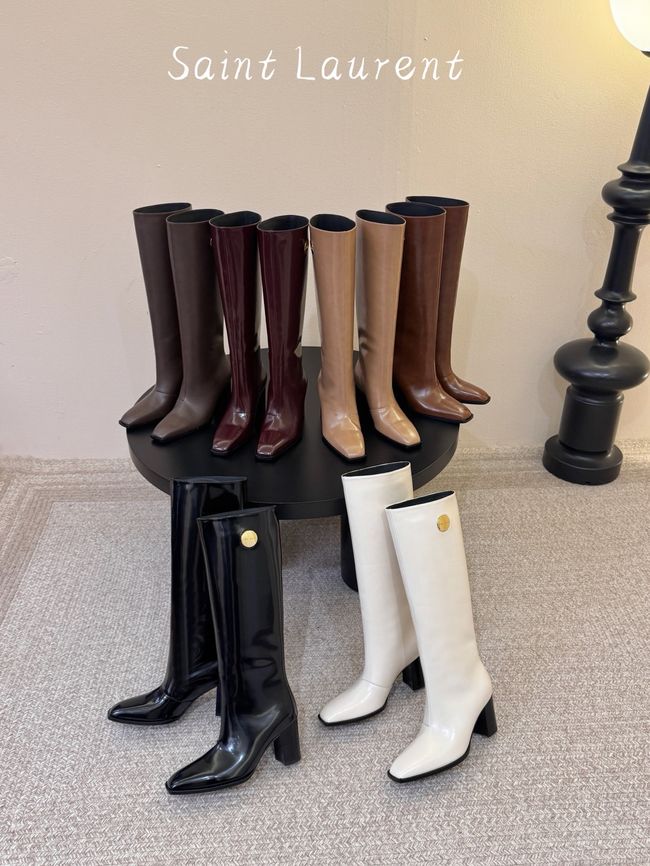 Saint Laurent boots in smooth leather 65288-1