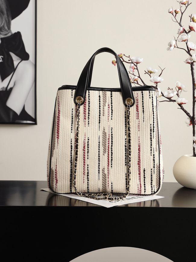 Chanel Shopping Bag AS6200 Beige & Red Chanel Shopping Bag AS6200 Beige & Red