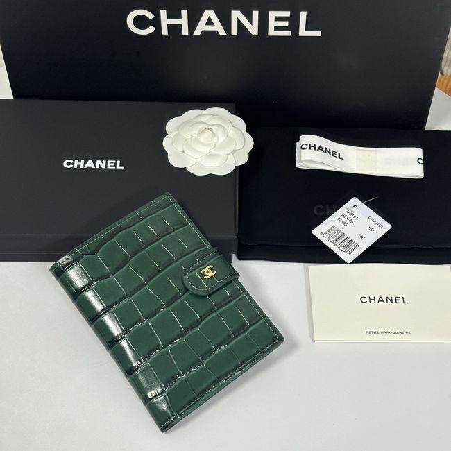 Chanel Passport Holder AP5193 green Chanel Passport Holder AP5193 green