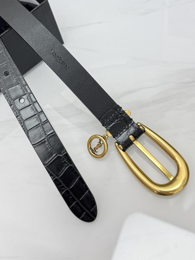 Saint Laurent CASSANDRE charm elongated buckle thin belt in leather S2596-5 Saint Laurent CASSANDRE charm elongated buckle thin belt in leather S2596-5