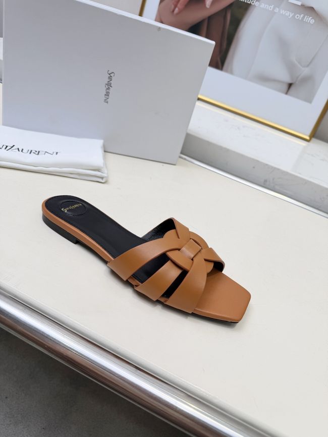 Saint Laurent tribute SANDALS in smooth leather 875936-1 Saint Laurent tribute SANDALS in smooth leather 875936-1